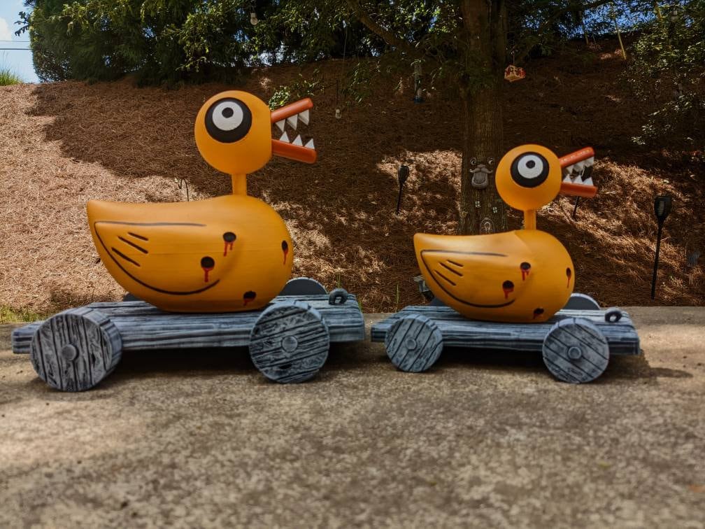 Nightmare Duck Replica - Image 8